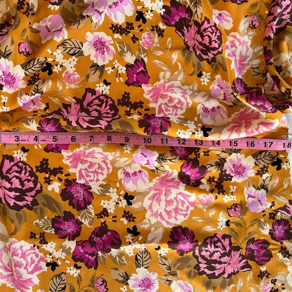 Who What Wear - Silky Mock Neck Dresss
*NEVER WORN* - Picture 6 of 6